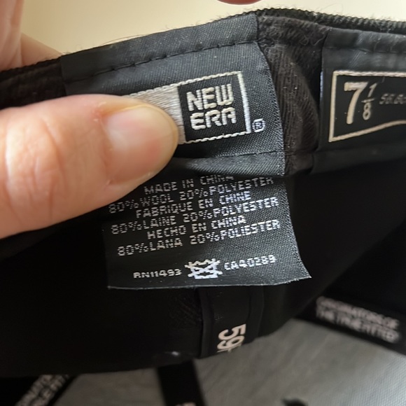 Iowa Hawkeyes cap - Picture 6 of 9